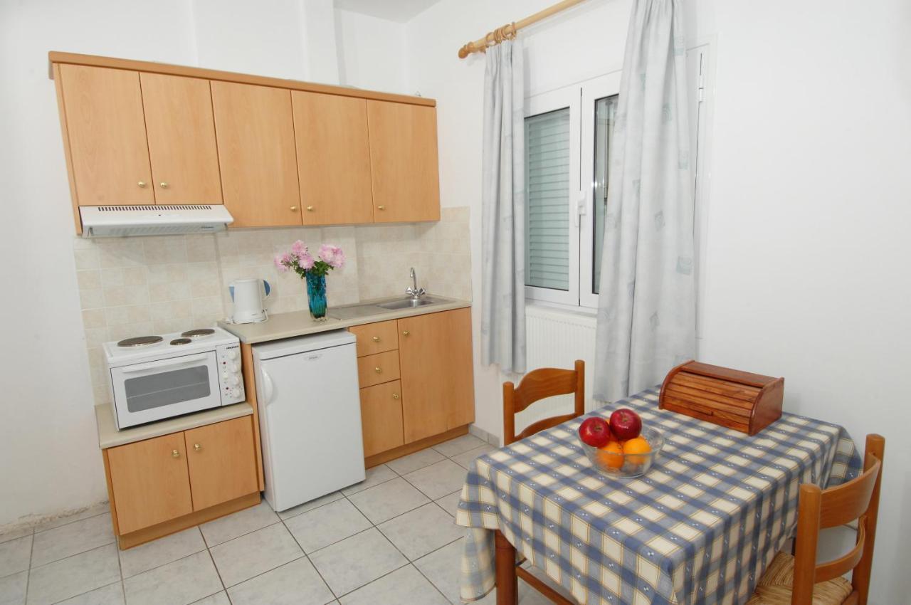 Alexis Studios And Apartments Айя-Евфимия Экстерьер фото