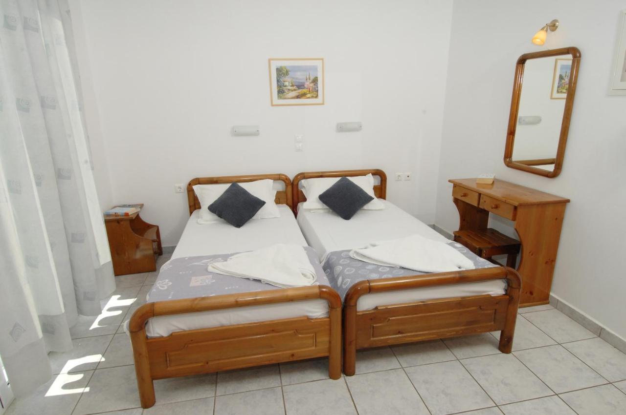 Alexis Studios And Apartments Айя-Евфимия Экстерьер фото
